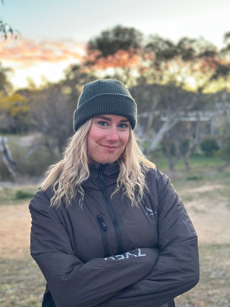 ZVEY Z-Light jacket worn by model front view
ZVEY Z-Light insulated jacket on model charcoal Australia
model wearing ZVEY Z-Light lightweight hiking jacket
ZVEY Z-Light jacket fit on model 175cm
ZVEY synthetic insulated jacket worn outdoors